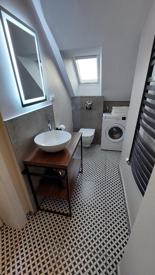 Apartament Róg Bohaterów Warszawy Mrągowo Zewnętrze zdjęcie